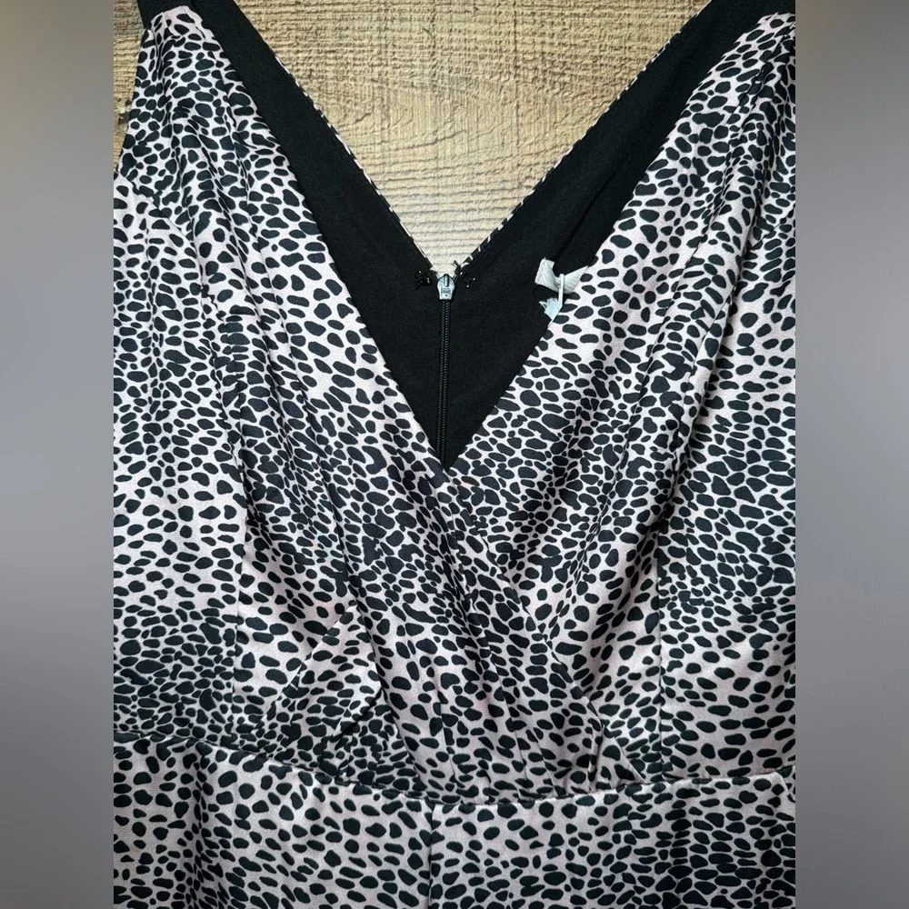 Anthropologie Harlyn Wide Leg Pink & Black Animal Print Jumpsuit *No Size Tag* - Picture 6 of 8